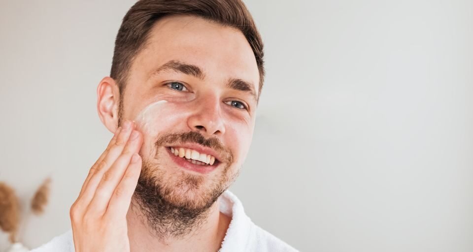 crema ácido hialurónico para hombres